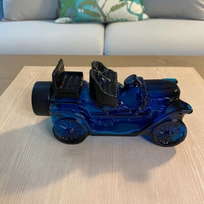 After Shave Glass Bottle In A Shape Of An Antique Car Excellent condition 