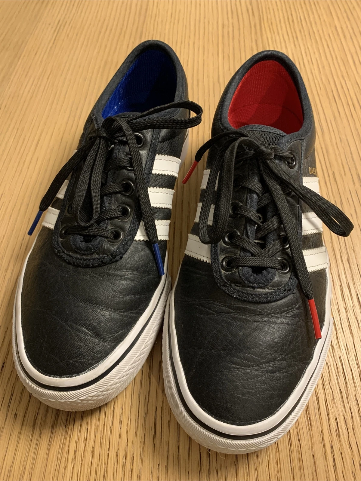 Scarpe da skate Adidas Daewon in pelle nera rosse blu US 6 EU 38 2 3