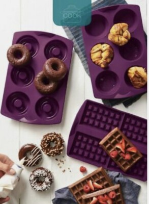 TUPPERWARE SILICONE MOLD SET 3 Pc MUFFIN DONUT WAFFLE MICROWAVE FRIDGE FREEZER