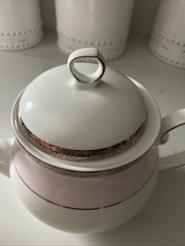 Mary Kay’s 40th Anniversary Teapot Pink Platinum - Picture 5 of 10