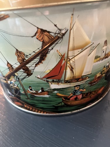 Embossed cookie biscuits tin round tall ships decoration vintage Copenhagen Tin - Picture 4 of 7
