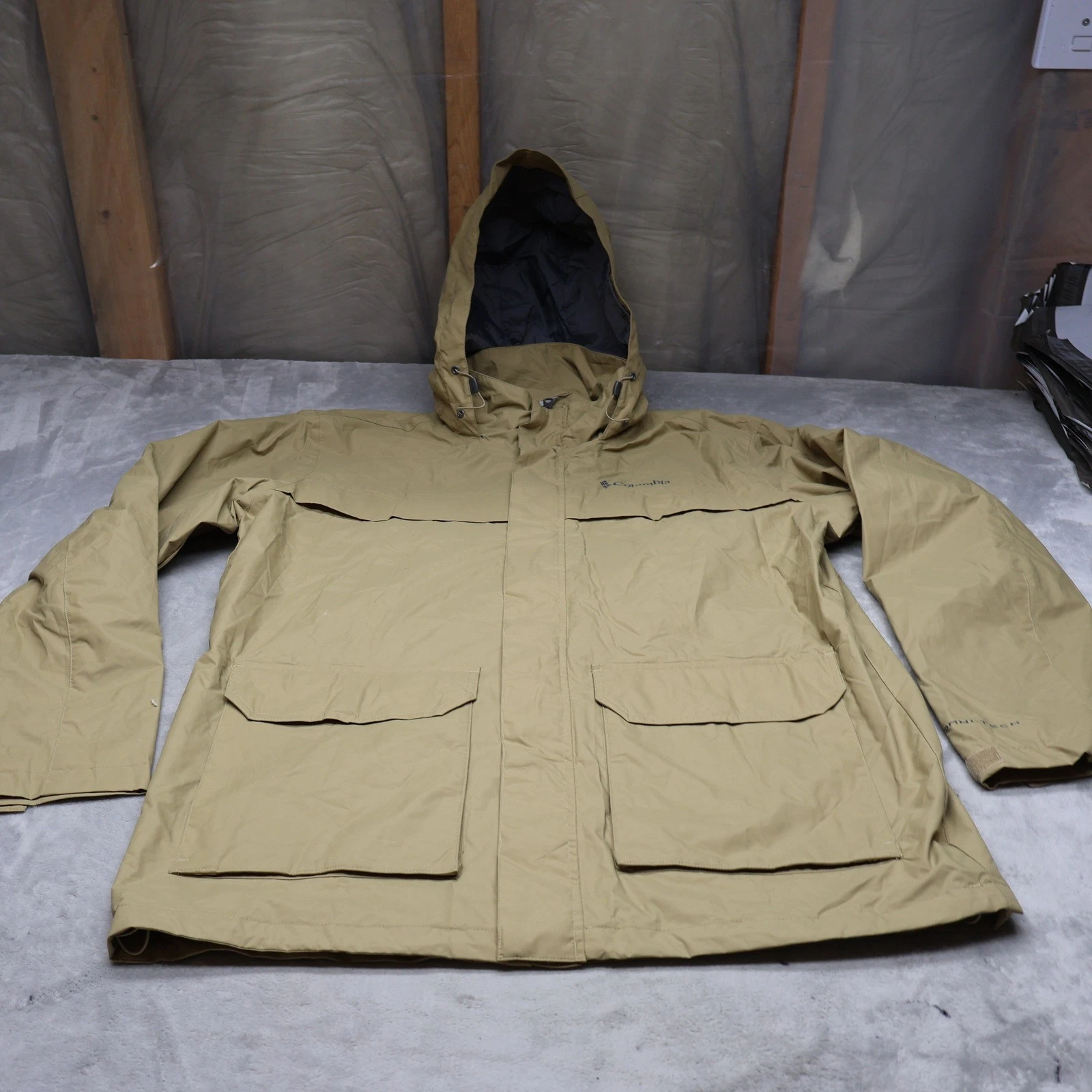 Columbia Jacket Mens Large Beige Hooded Wind Rain Waterproof Utility Full Zip
Opens in a new window