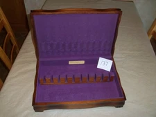 VTG HOLMES & EDWARDS INLAID WOOD SILVER FLATWARE HOLDER STORAGE BOX CHEST CASE