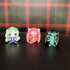 Lot of 3 Monster High Minis figures 1.2" EUC, DXD95, DVF32, DVF25