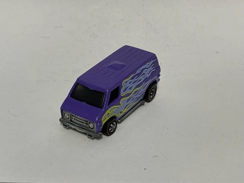 Restored/Custom Hot Wheels Redline - 1975 - Van - Lt Purple w/Flames Decals