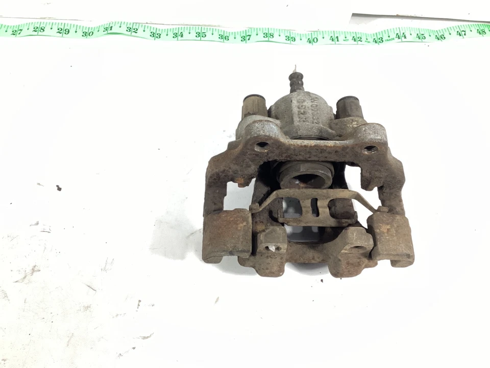 Оригинальный задний левый тормозной суппорт в сборе для BMW 325i 2010-2013 годов выпуска 34216768697 - Изображение 3 из 4