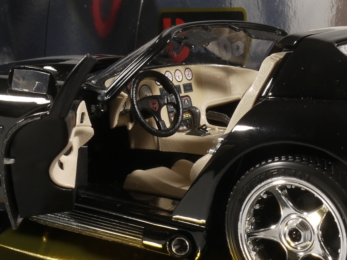 Burago 1/18 Dodge Viper RT/10 1993 - Italie, N°3365, Encore Emballé, état Neuf