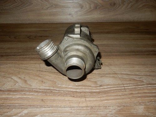 Genuine BMW Electric Coolant Water Pump (11517586924/584/201) OEM