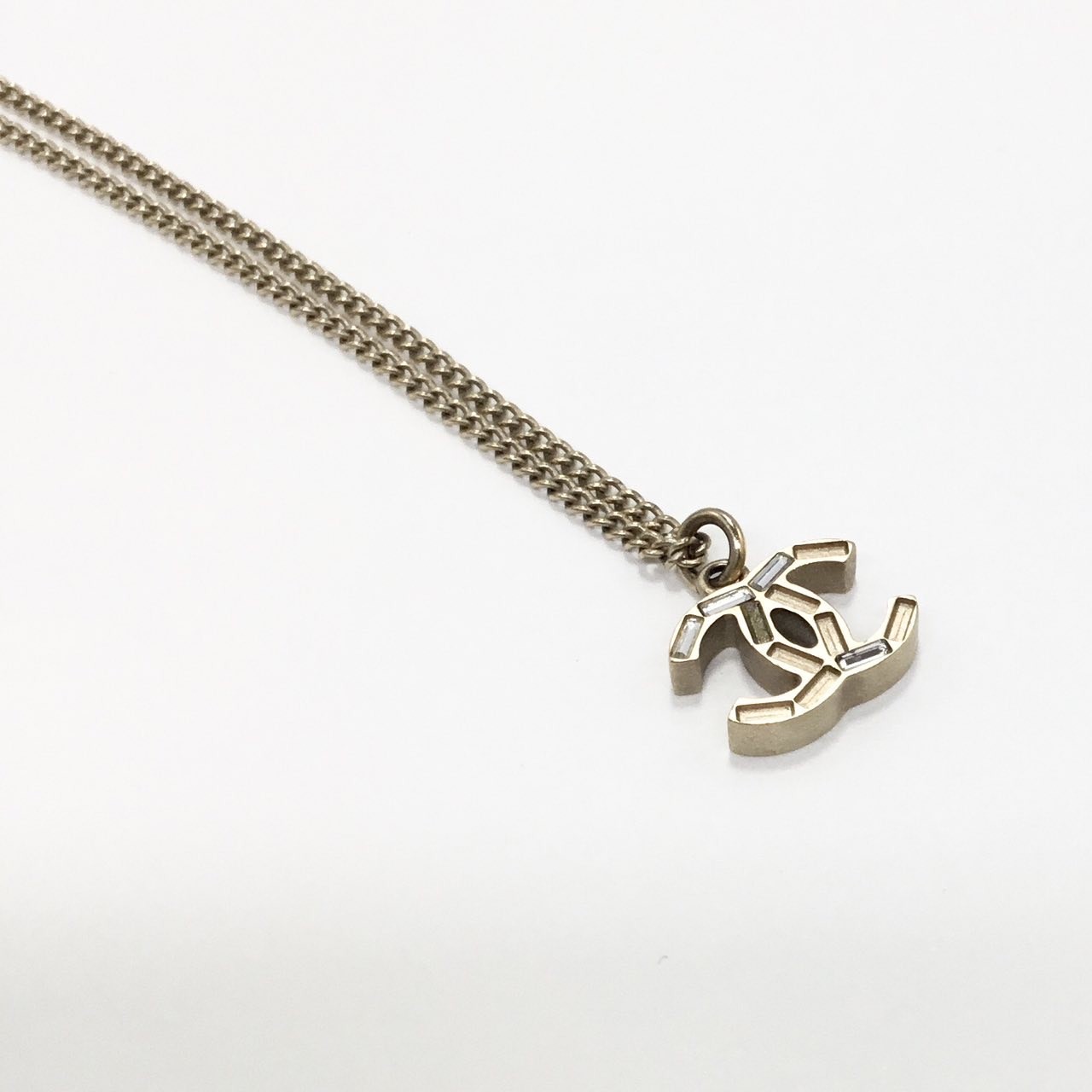 Auth CHANEL Excellent Condition Coco Pendant Chai… - image 5