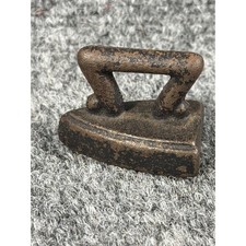 Antique Miniature Cast Iron Sad Iron Vintage Primitive Dollhouse Vintage