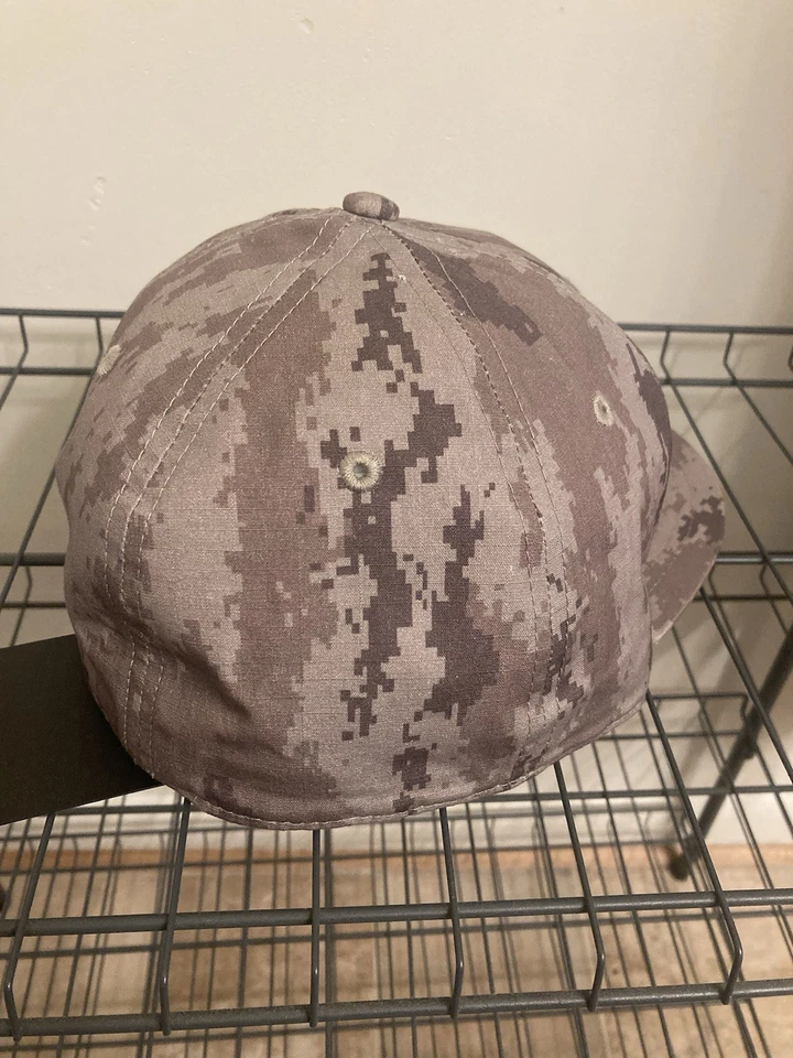 Gorra Harley Davidson Motocicletas Nueva con Etiquetas Desert Tan Digital Camuflaje Talla 7 1/4 Foto 3 de 4