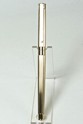 Montblanc Noblesse Oblige II, Patronenfüller vergoldet, Feder 18ct. ''OB''. (F87)