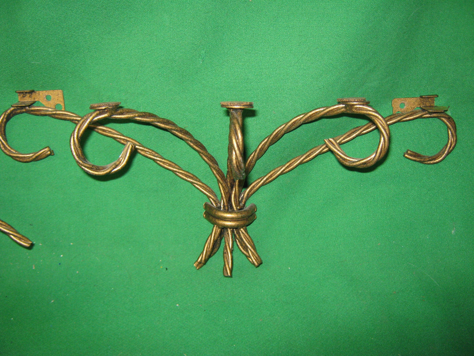 Picture 4 of 5