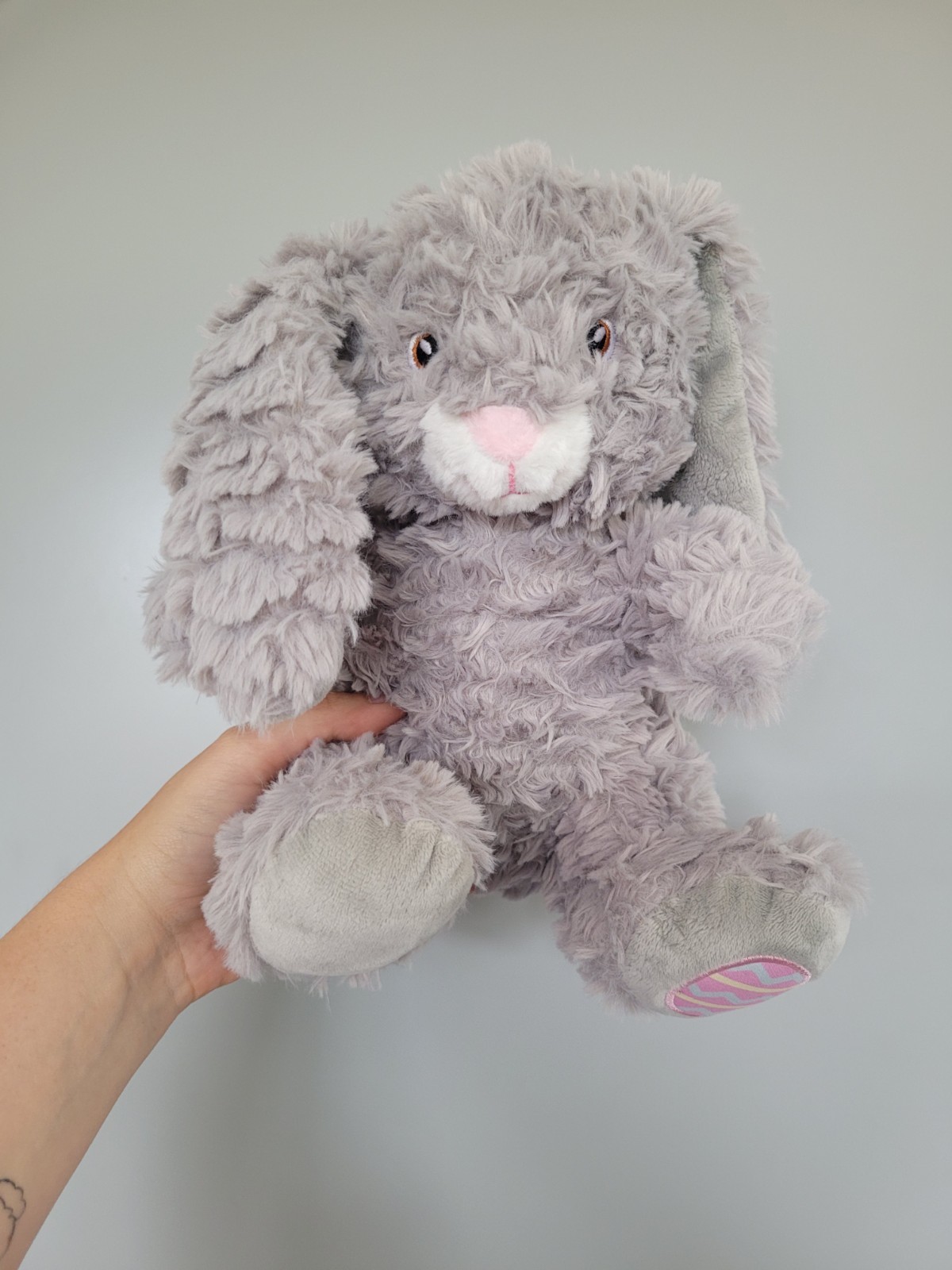 Keel Toys Plush Bunny - Grey Rabbit Soft Toy ~ Happy Easter 25 cm High Egg