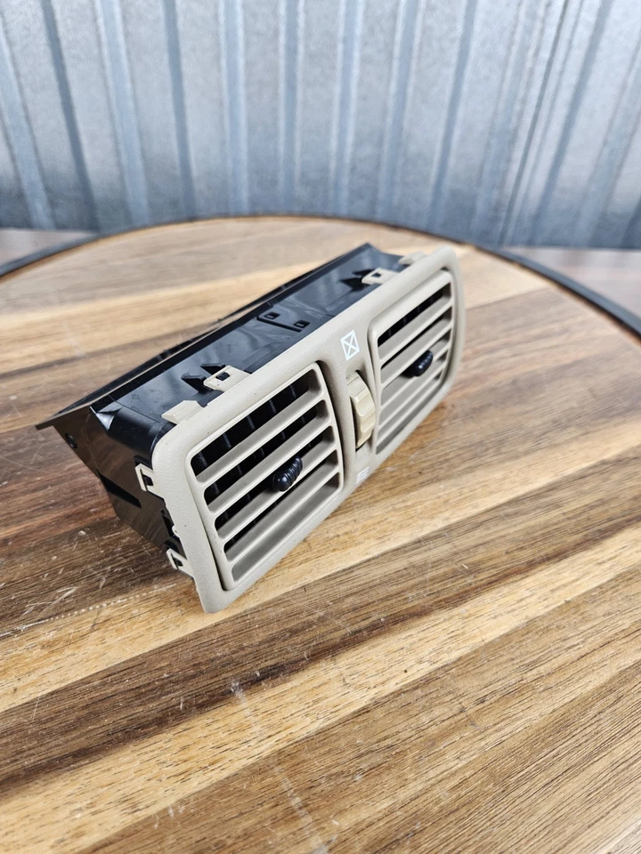 LEXUS GS300 GS430 2001 2002 2003 2004 2005 CONSOLA VENTILACIONES DE AIRE TRASERAS LE02 MARFIL Foto 2 de 4