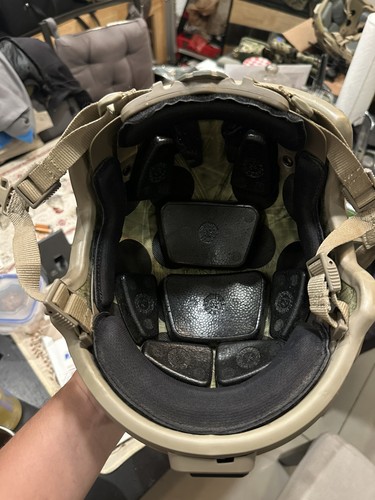 Highcut Galvion/Revision Viper P4, Excellent, Tan, medium