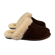 UGG Scuffette ll Slipper Womens 10 Dark Brown Suede Sheepskin Lined Comfort EUC!