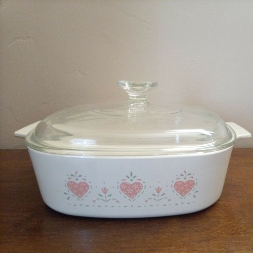 Corning Ware "Forever Yours" 2 Liter Casserole W/ Lid, Pink Hearts