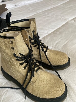 Dr marten snake leather boots brown/tan Dr Martens 1460, Snake Print, Size UK7-9, Brown Leather  main image 3