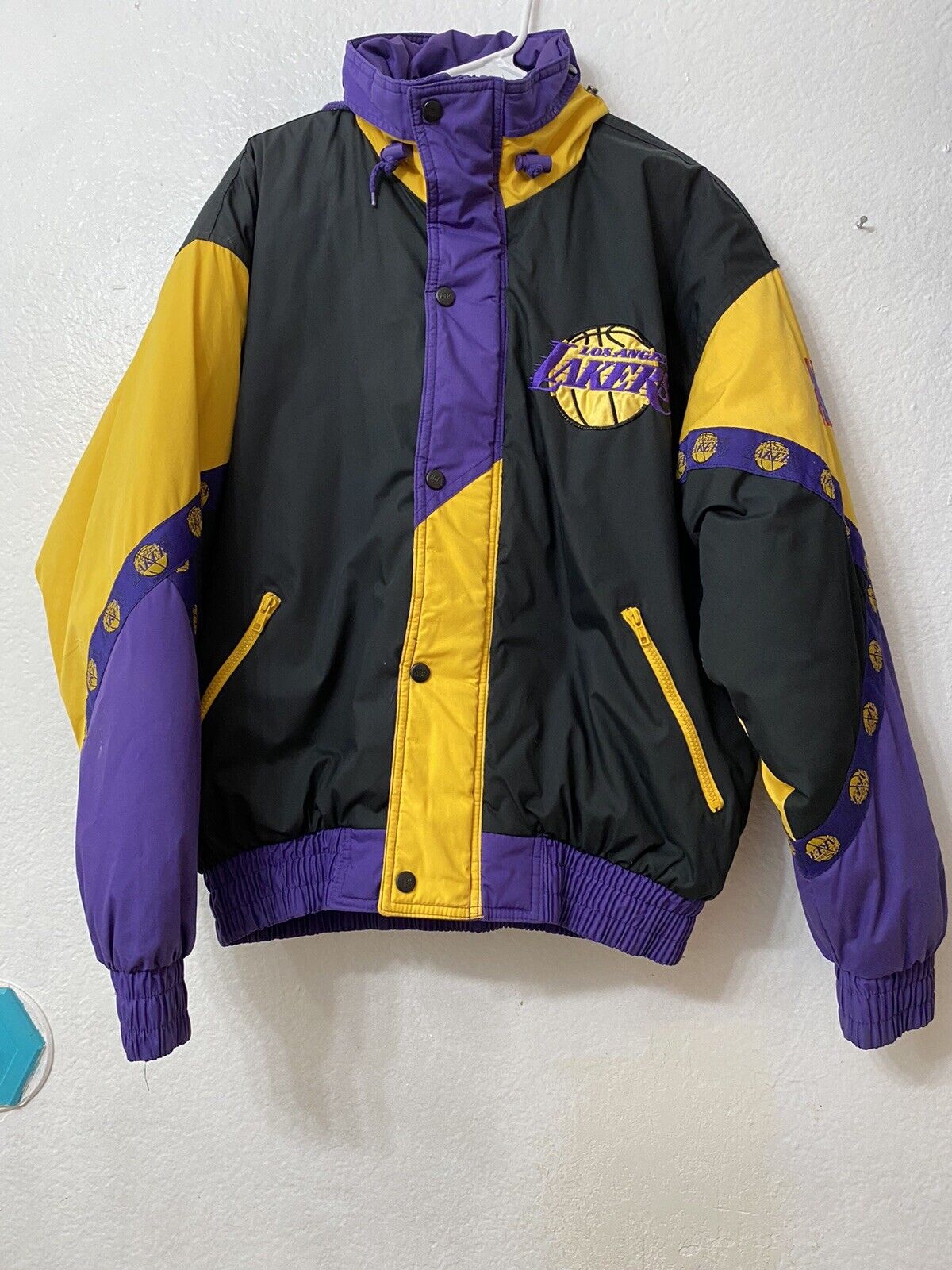 La Lakers 90s Pro Player Down Feather Puffer Jacket