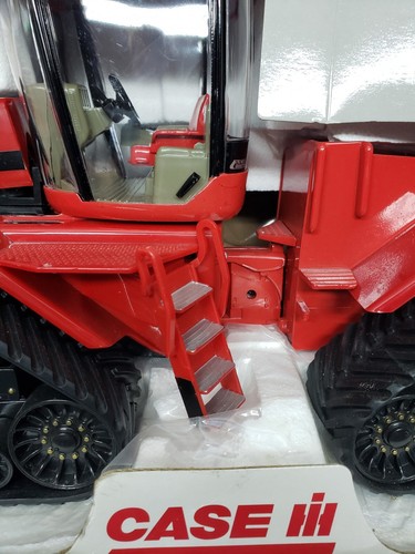 Case IH STX530 Quadtrac Tractor 2006 Farm Show Edition By Ertl 1/16 Scale - Picture 6 of 12