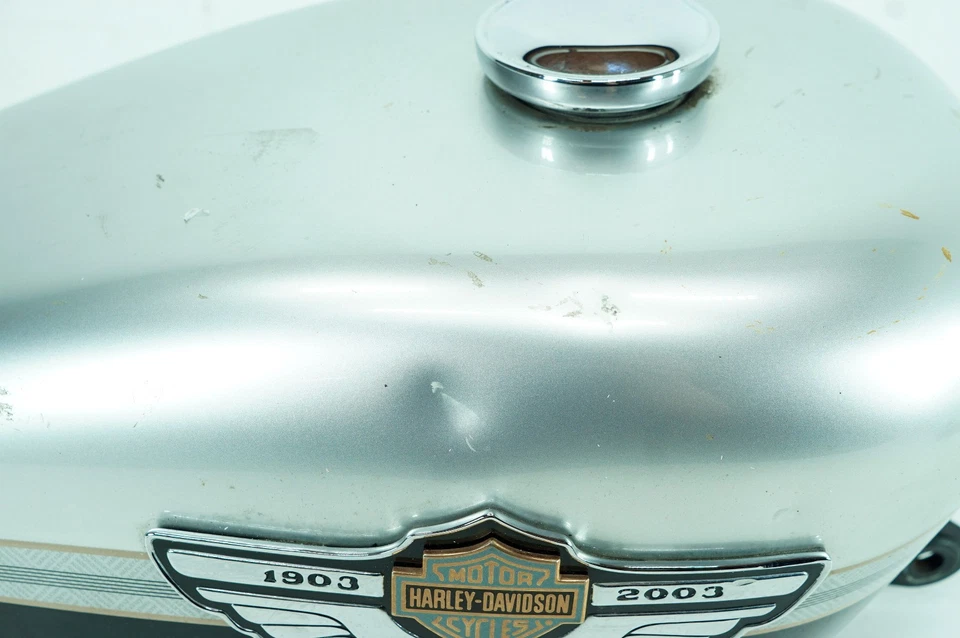 Harley Sportster XL883C 03 aniversario depósito tanque de combustible gasolina 100 abollado 1349 Foto 3 de 4