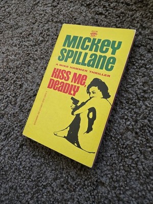 Kiss Me, Deadly Mickey Spillane Like New Signet Paperback 1964 D2128 Unread!