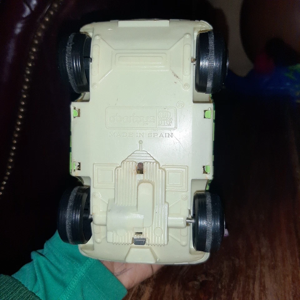  AUTO LATTA VINTAGE-OBERTOYS  RENAULT 5 -950  SAFARI- friction  - Immagine 4 di 4