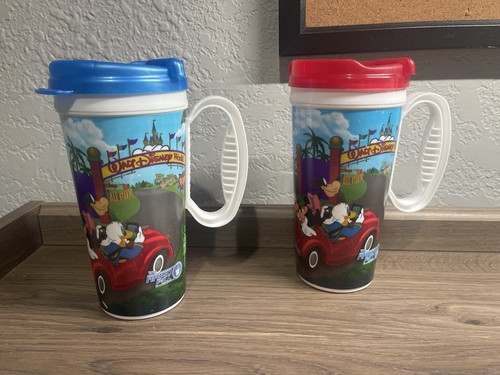 Walt Disney World Parks schnell befüllbar nachfüllbar Trinkbecher Tasse 2 Stück mit Deckel