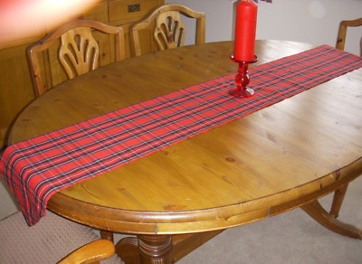  WEIHNACHTEN BRENNT NACHT ROT SCHOTTENKARO TISCHLÄUFER 220cm x 26cm Dekoration spitz 