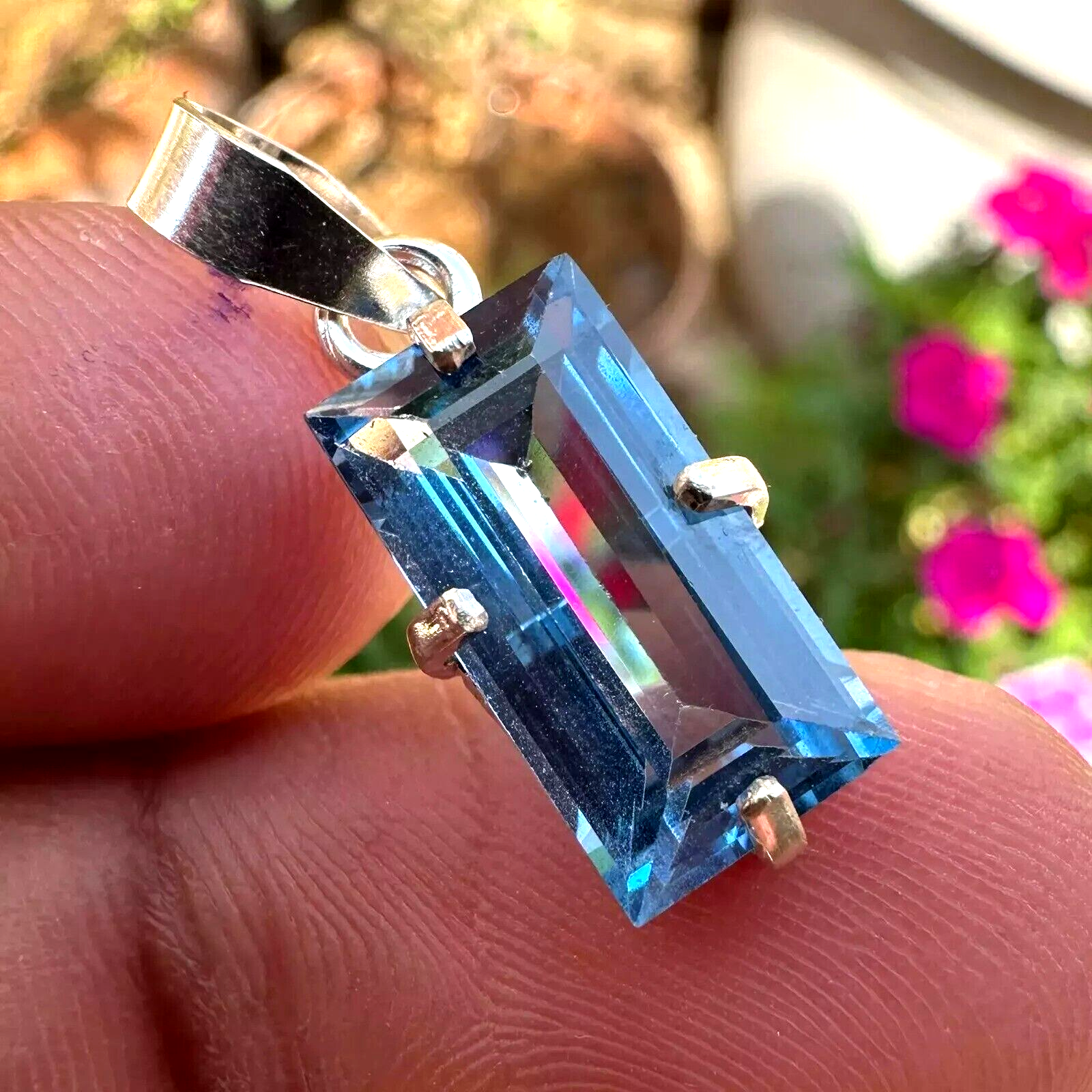 Natural Certified 24 Ct+ Santa Maria Blue Aquamarine Pendant -925 Solid Silver