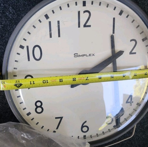 VINTAGE ROUND SIMPLEX SCHOOL/MILITARY WALL CLOCK PARTS/REPAIR L@@K - Picture 6 of 6
