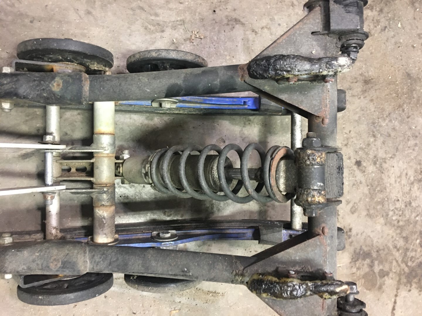 09 Yamaha FX Nytro FX10 Snowmobile rear shocks undercarriage skid