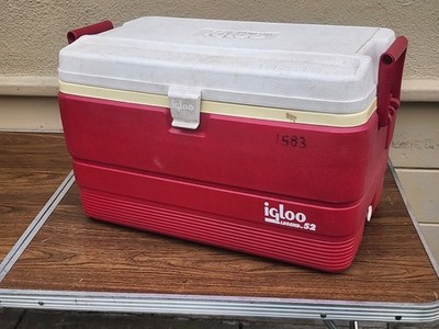VINTAGE IGLOO 52 CARRY COOLER red/white - LOCAL Pick Up San Jose