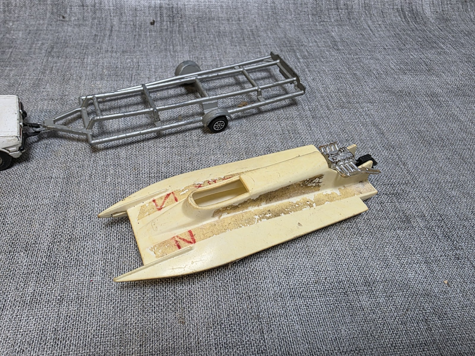 Corgi Toys Gift Set 37 Fiat & Power Boat Set Playworn - for resto