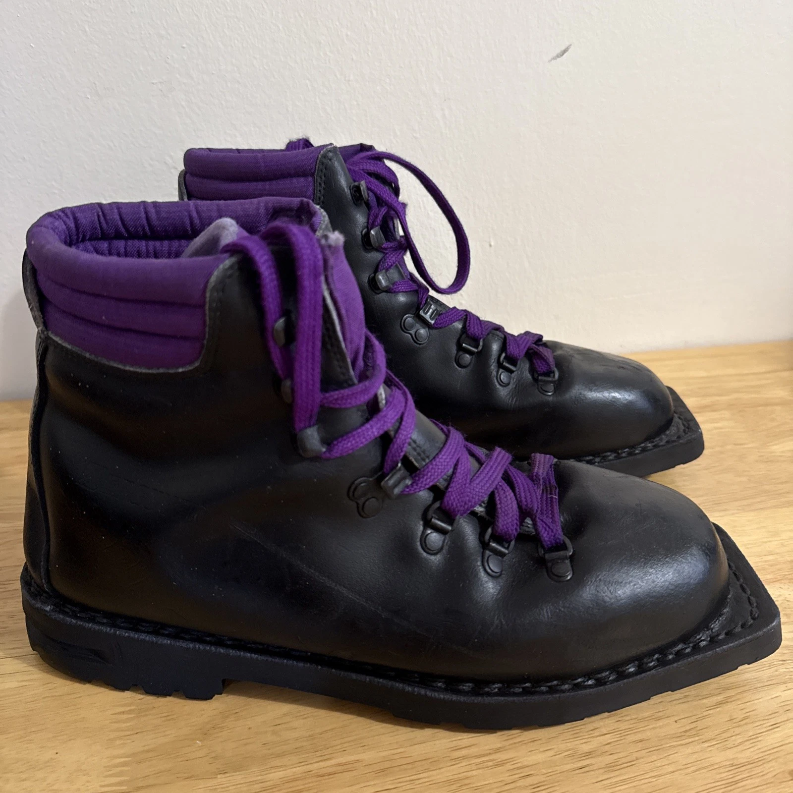 Berguven Boots Mens UK 9 Black Leather Telemark Ski EU 43 Skywalk Hiking