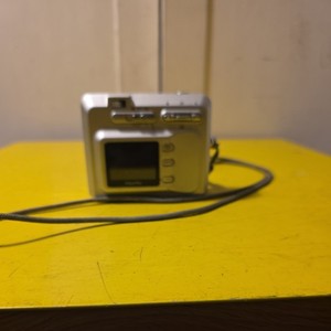 Fujifilm Finepix F401 Digital Camera. CLEAN condition.