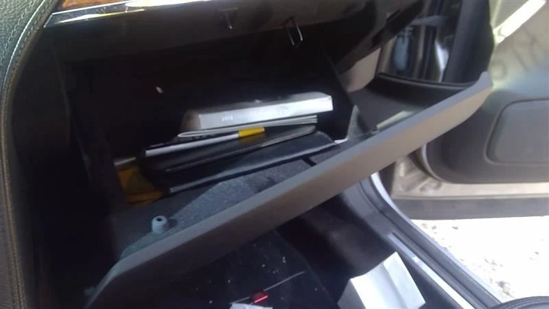 MKS 2013 Glove Box 382197 Foto 2 de 4