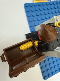 Lego Castle 6075 Wolfpack Tower - Complete 100% W Instructions