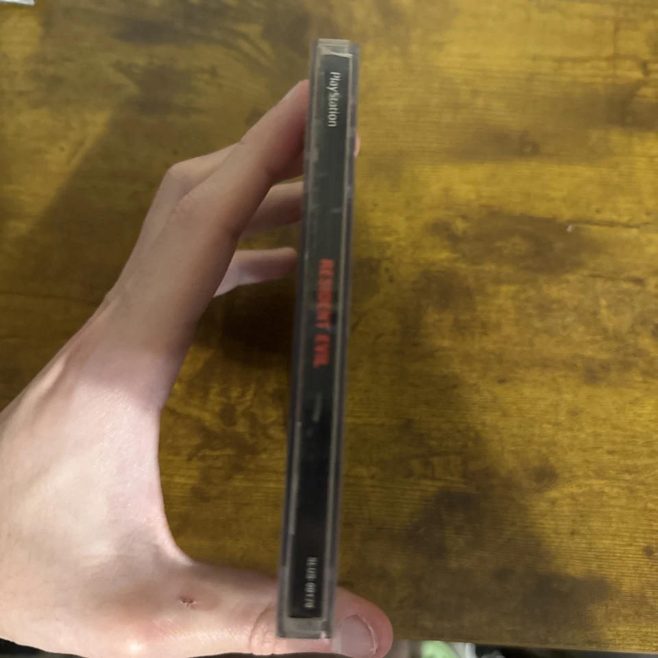 Resident Evil 1 (PlayStation 1 PS1, 1996) PS1 CIB Completo Etiqueta Negra Foto 3 de 4