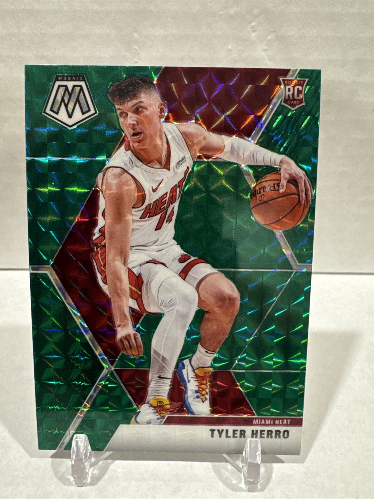 2019-20 Panini Mosaic Green Prizm Tyler Herro Rookie RC #223