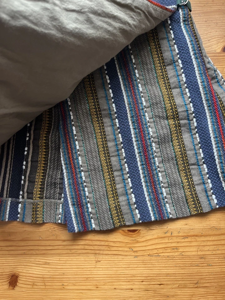 Zara裹身刺绣半身裙女孩 9 岁 — 第 2/4 张图片