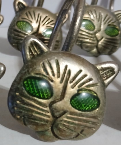 Set Of 12 Green Eyed Cat Curtain Hooks. Purrrfect Fur ๐ โค๏ธ ers. - Picture 2 of 2