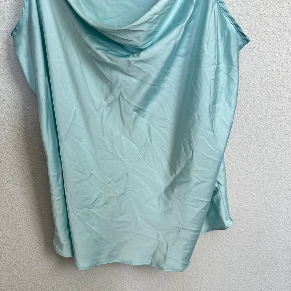 Camiseta sin mangas tórrida 1X Plus satinada cuello redondo fiesta camisola fiesta azul claro Y2K Foto 3 de 4