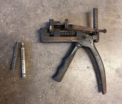 Vintage Curtis INC. Model F Handheld Manual Key Code Cutter