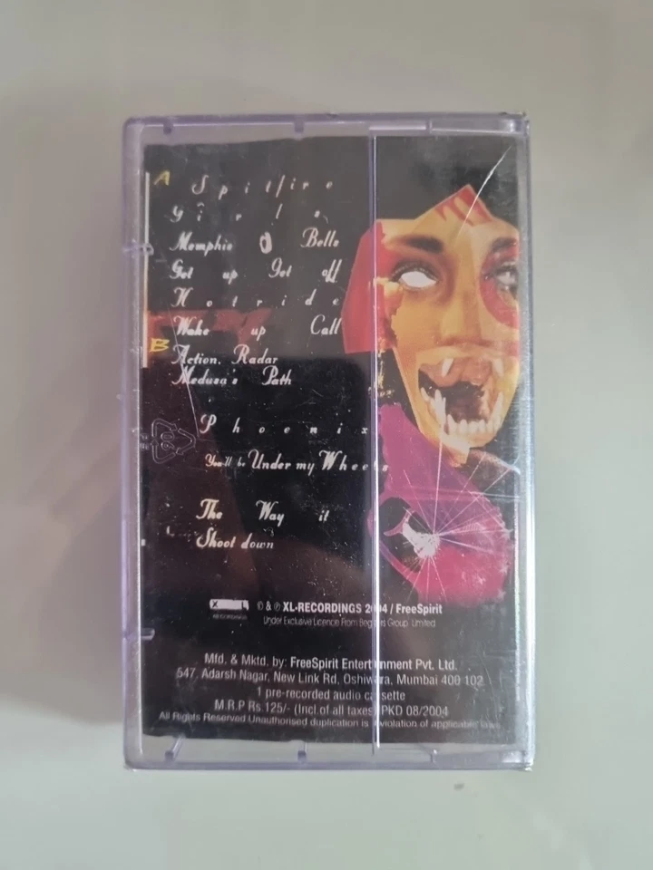 The Prodigy - Always Outnumbered, Never Outgunned INDIA MADE SEALED CASSETTE Foto 3 de 3