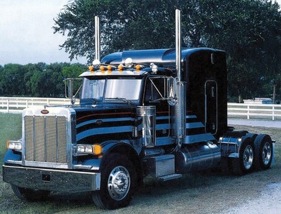 Italeri 3857 1:24 Peterbilt 378 Long Hauler Tractor Cab w/Sleeper