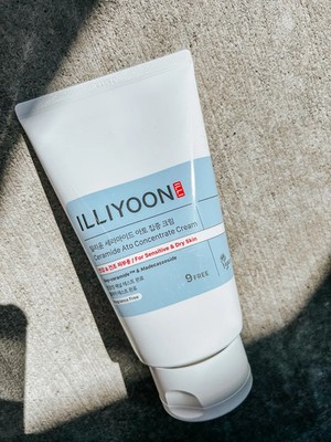 ILLIYOON Ceramide Ato Concentrate Cream 150ml
