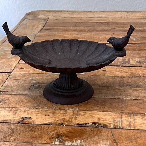 Cast Iron Pedestal Birdbath 3.25" Tall Home & Garden Decor