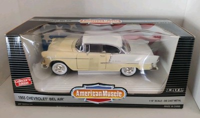 Ertl Diecast 1:18 55 Chevy Bel Air - Model Car White & Harvest